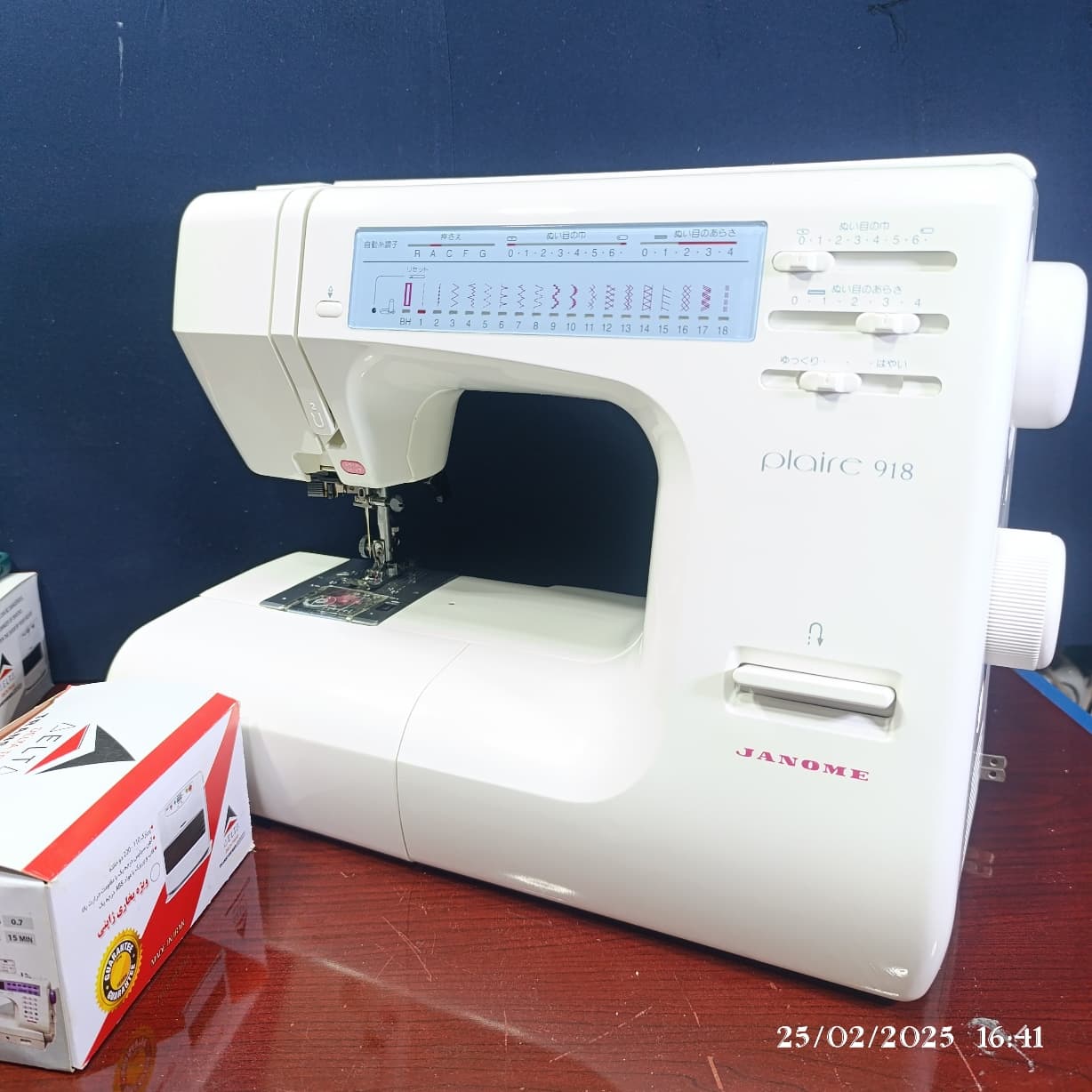 چرخ خیاطی ژانومه 18مدل دوخت جا دکمه اتومات مدل plaire918 — تصویر ۳