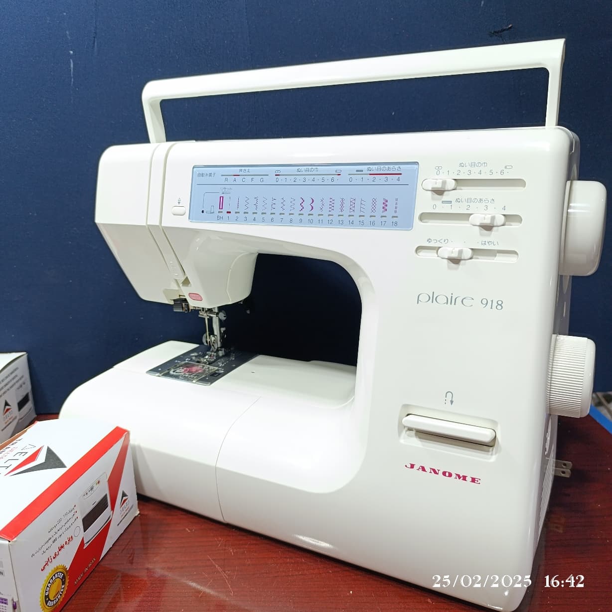 چرخ خیاطی ژانومه 18مدل دوخت جا دکمه اتومات مدل plaire918 — تصویر ۵