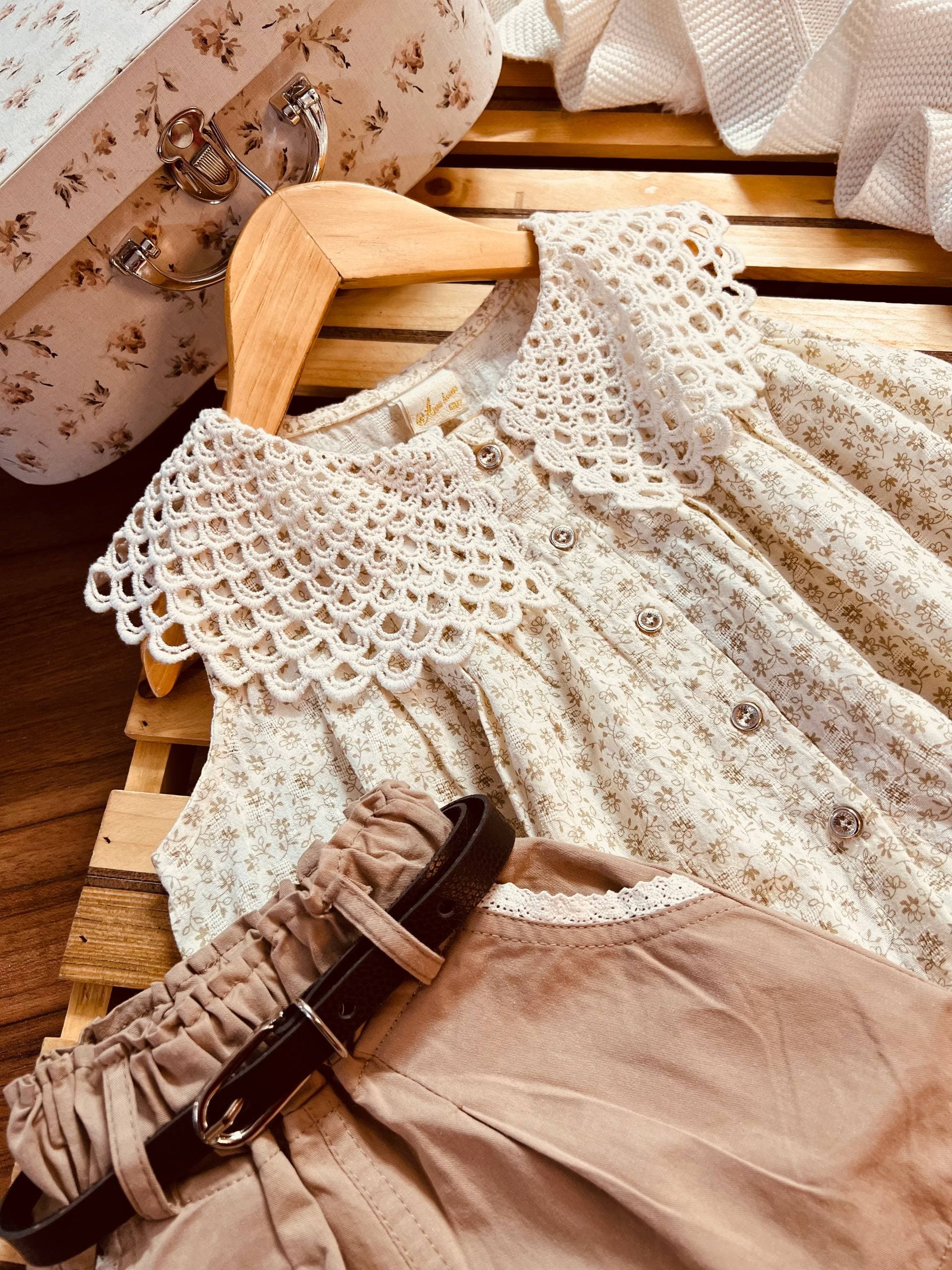تاپ شلوارک دخترانه قلاب بافی — تصویر ۲