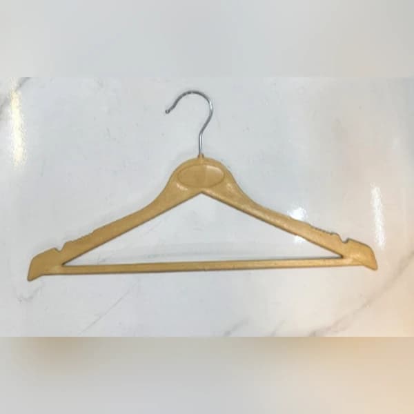 چوب لباسی مدل جناقی طرح چوب پلاستیکی با قلاب
