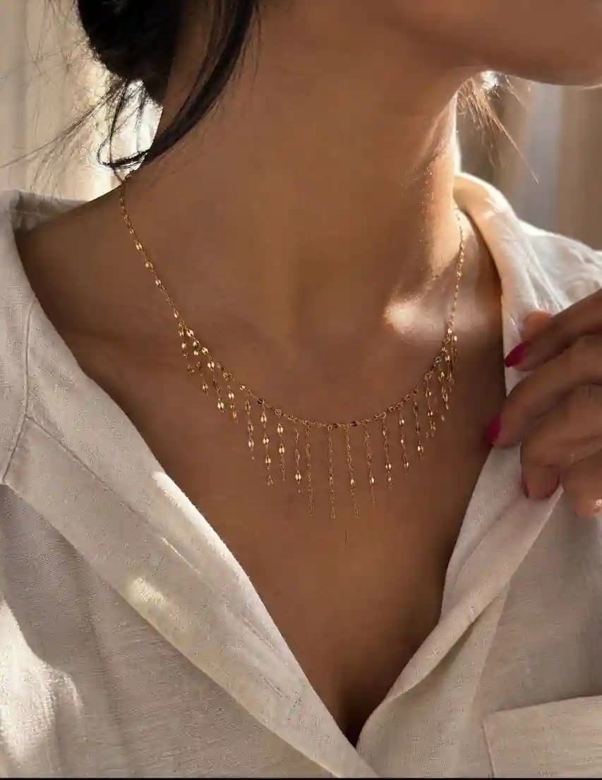گردنبند پولکی شرابه ای مشابه طلا