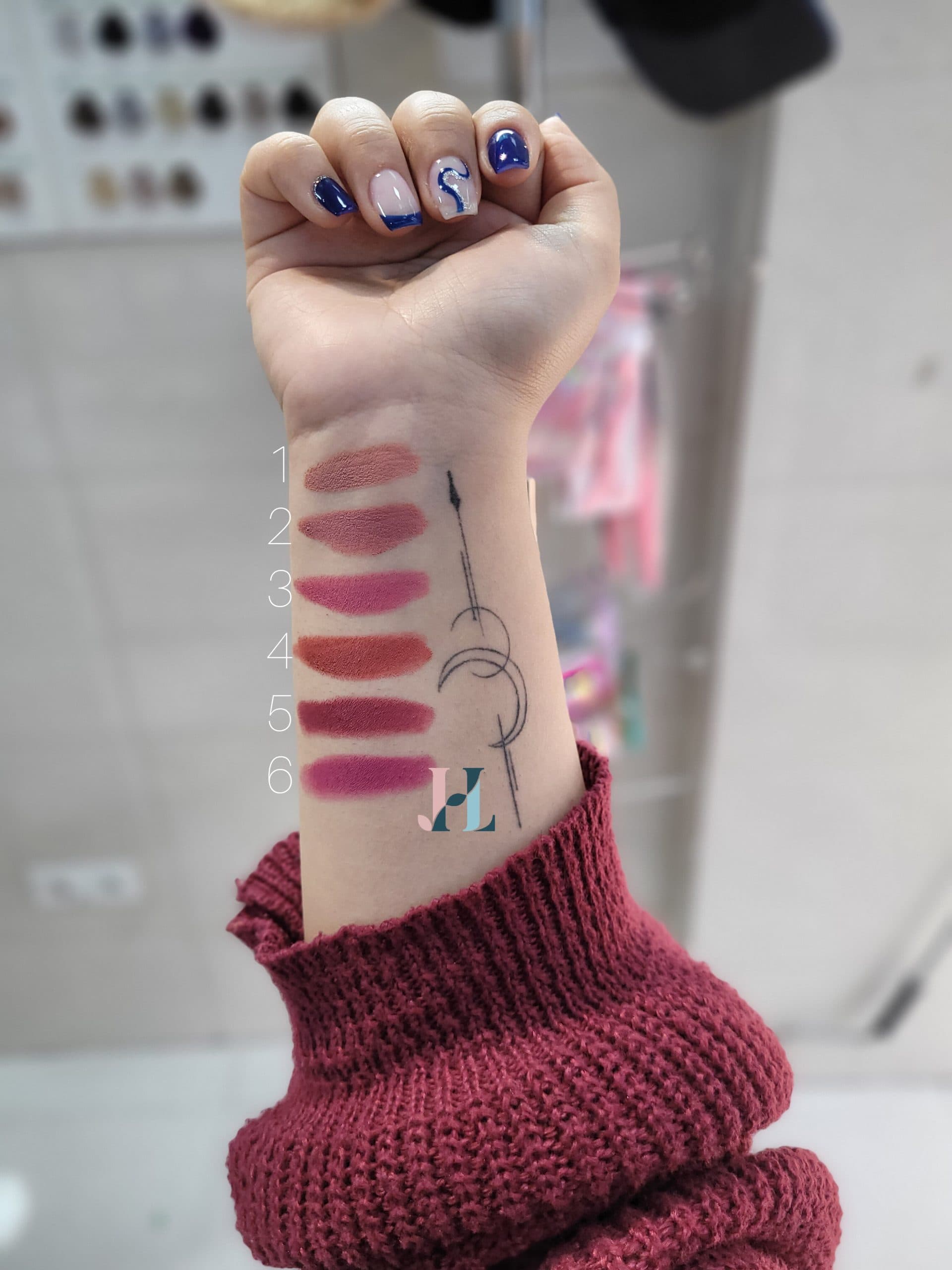 رژ لب جامد آرت اسکین — تصویر ۲