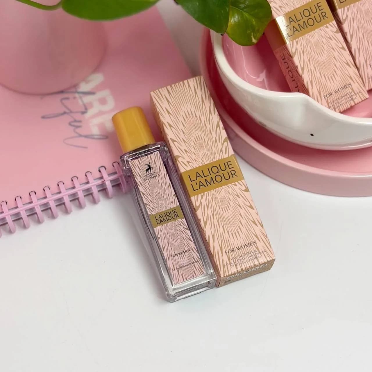 عطر لالیک لامور الحمبرا