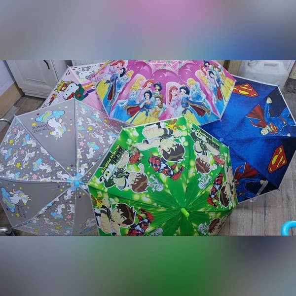 چتر فانتزی کودک سایز ۱۹ | چتر بچه‌گانه با طرح‌های کارتونی متنوع — تصویر ۳