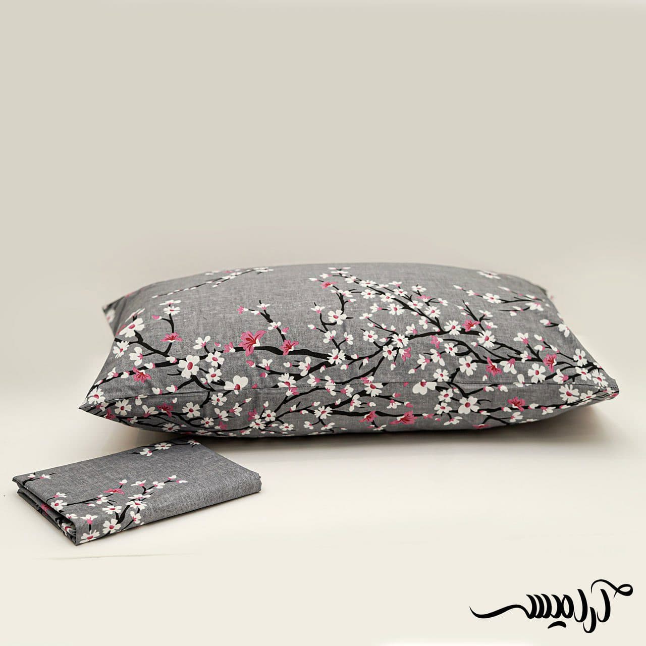 روبالشتی متین — تصویر ۳