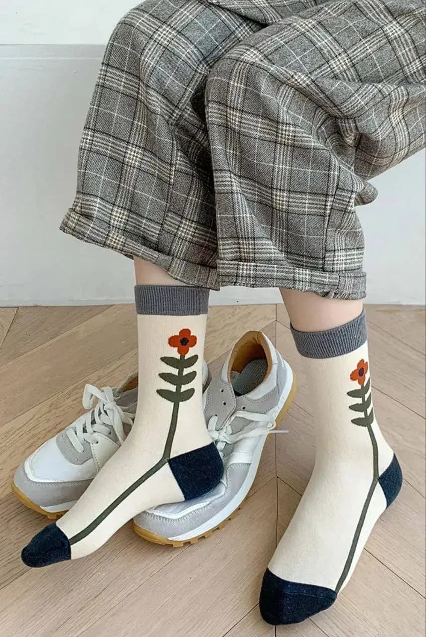 جوراب ساقدار گل قهوه ای — تصویر ۸
