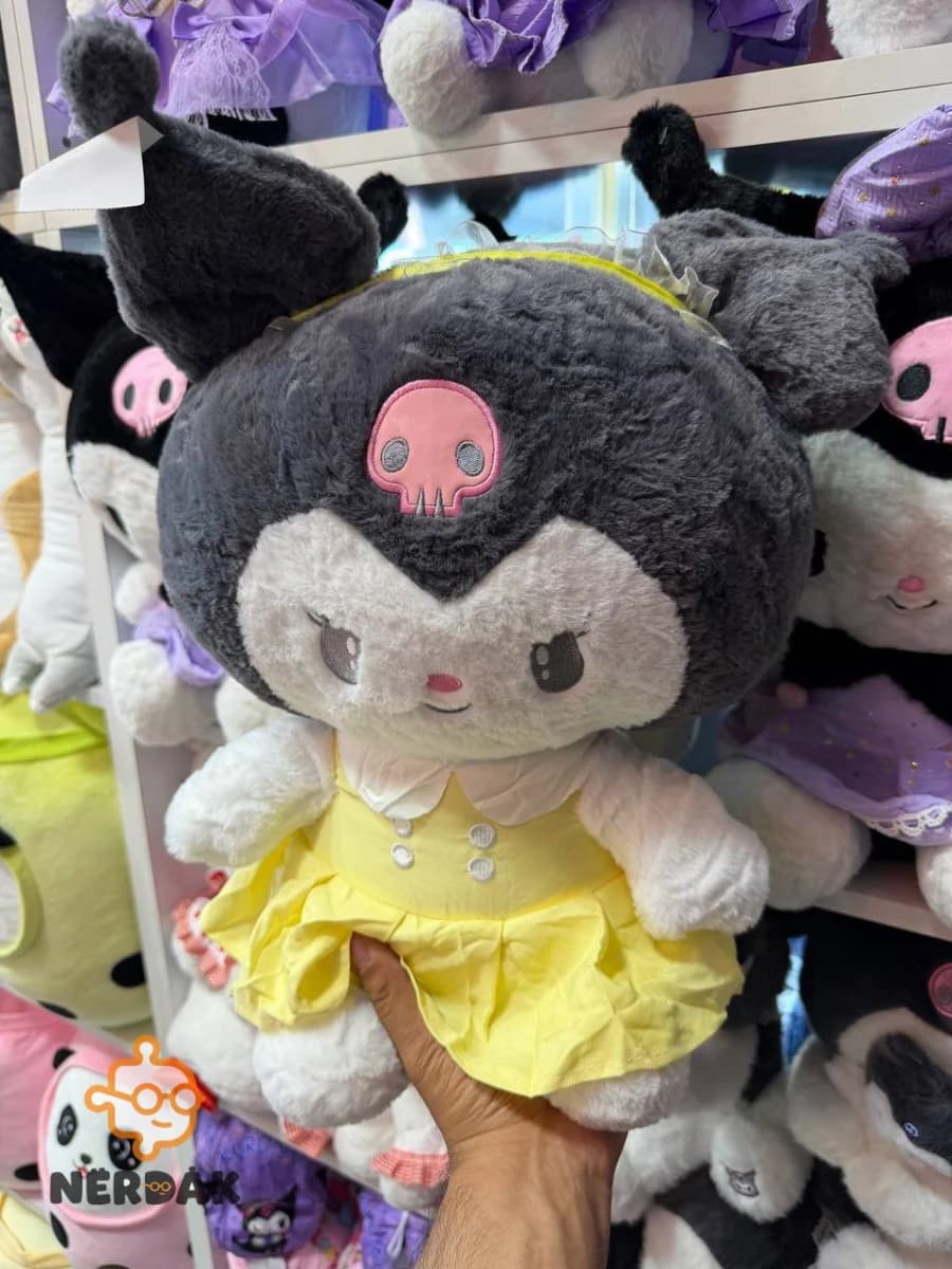 عروسک پولیشی ۳۵ سانتی‌متری کاراکتر مای ملودی (Kuromi) با لباس زرد کد 12818 — تصویر ۳