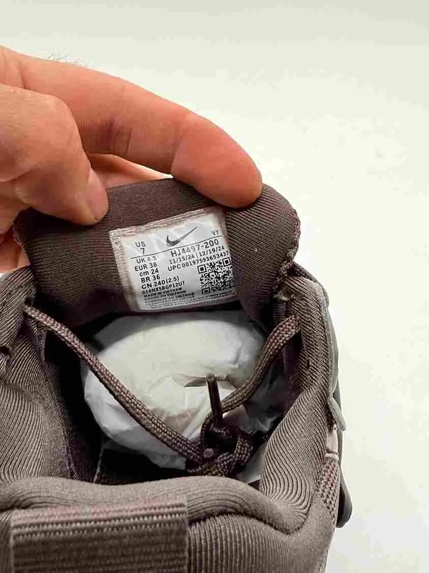 کفش نایک وی تو کی قهوه ای Nike V2K brown shoes — تصویر ۶