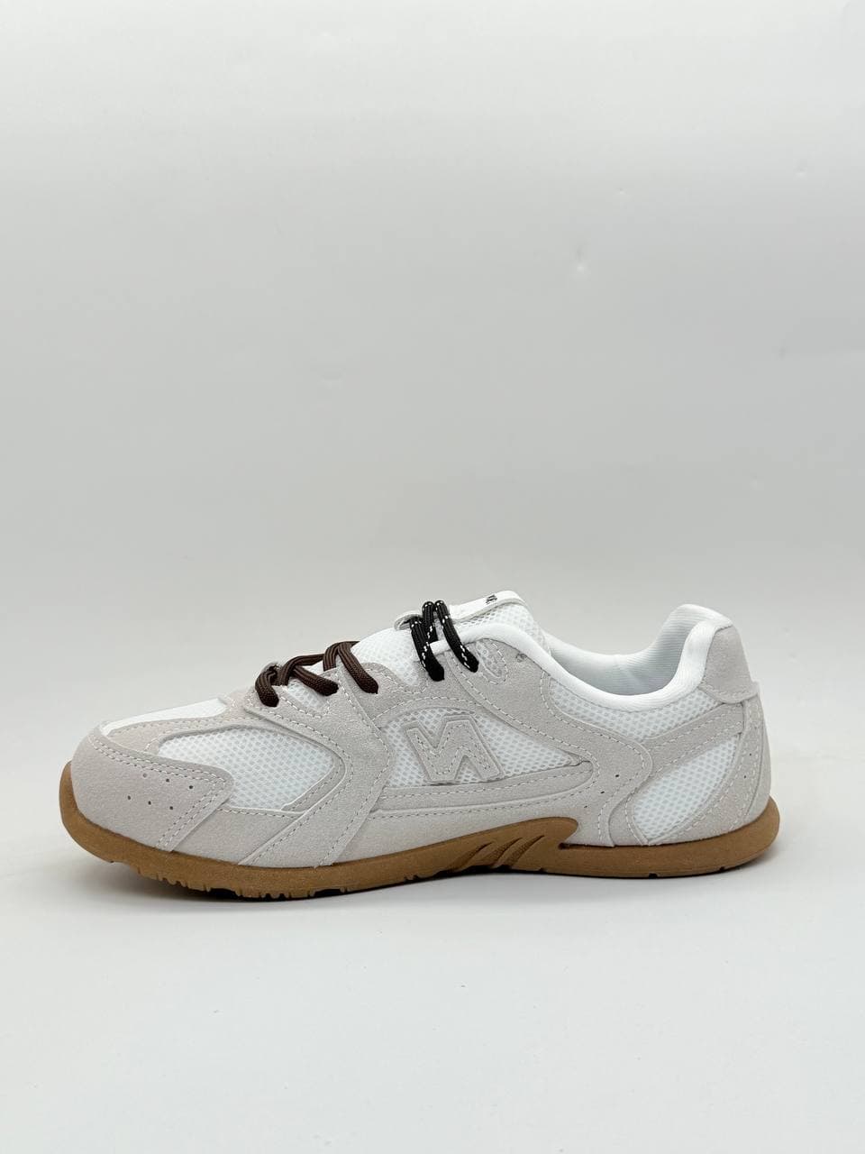 کتونی نیوبالانس میو میو خاکستری New Balance Miu Miu Grey Sneakers — تصویر ۴
