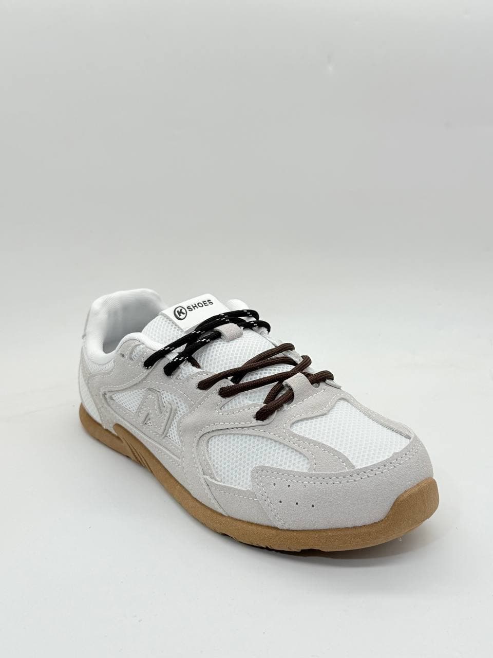 کتونی نیوبالانس میو میو خاکستری New Balance Miu Miu Grey Sneakers — تصویر ۳