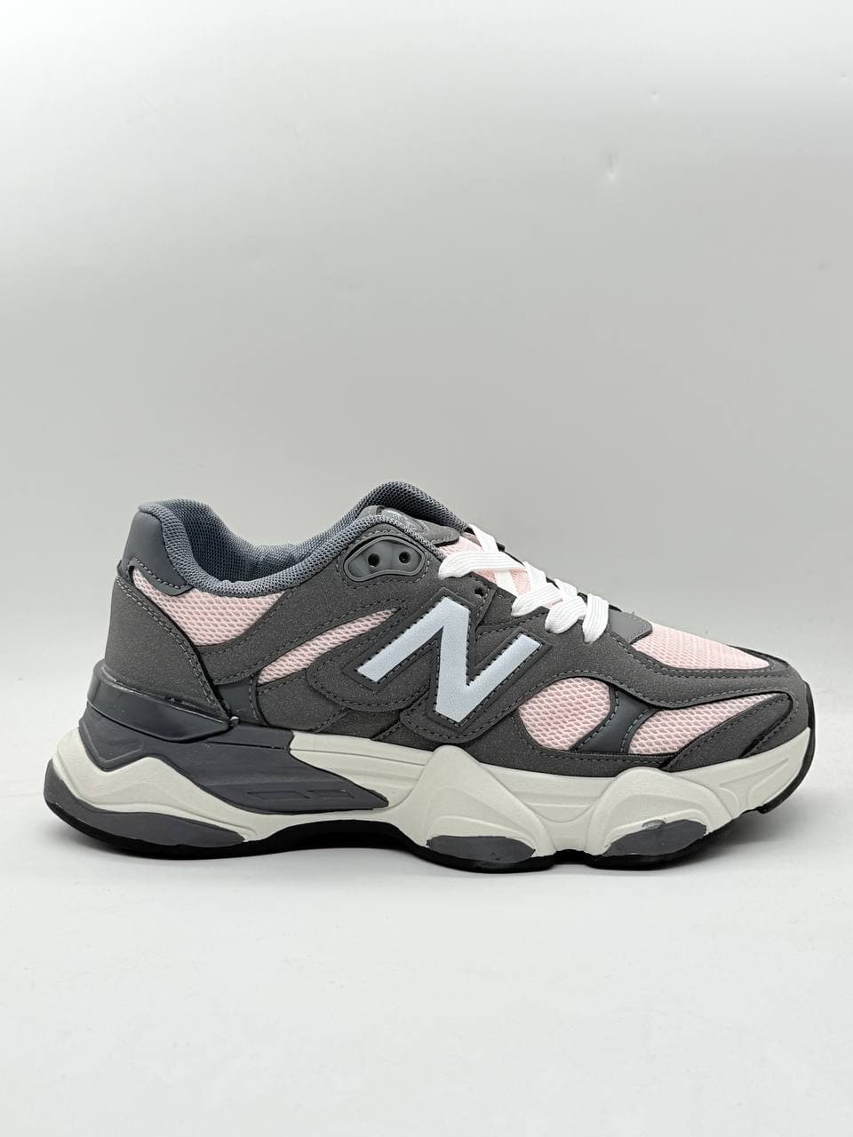 کفش نیوبالانس 9060 خاکستری صورتی New Balance 9060 shoes gray pink