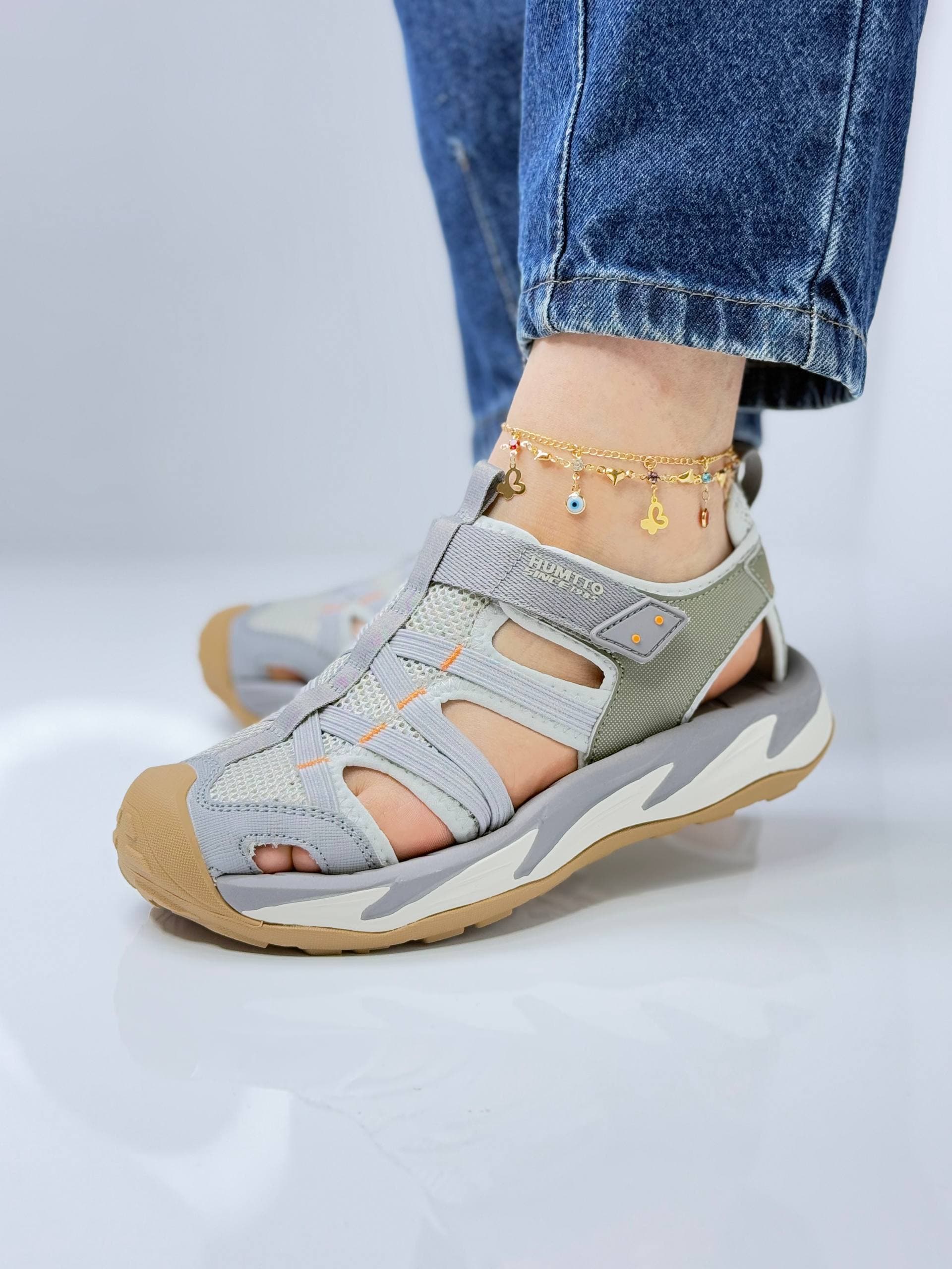 صندل پیاده روی هامتو زنانه خاکستری سبز Gray-Green Hamto Women’s Walking Sandals — تصویر ۳