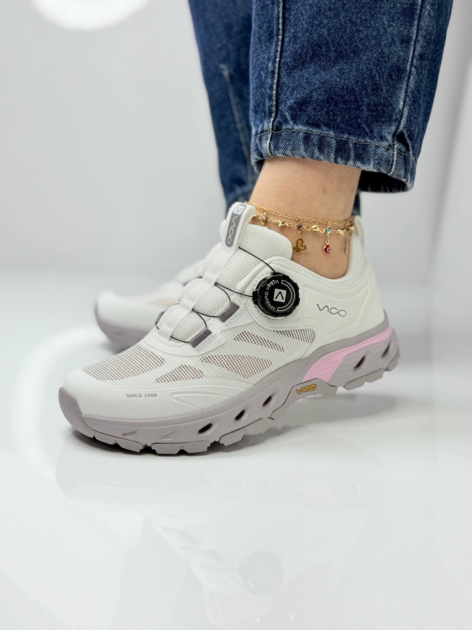 صندل تابستانه بند کمپرسی ویکو سفید زیره بنفش Vico white and purple compression strap summer sandals — تصویر ۳