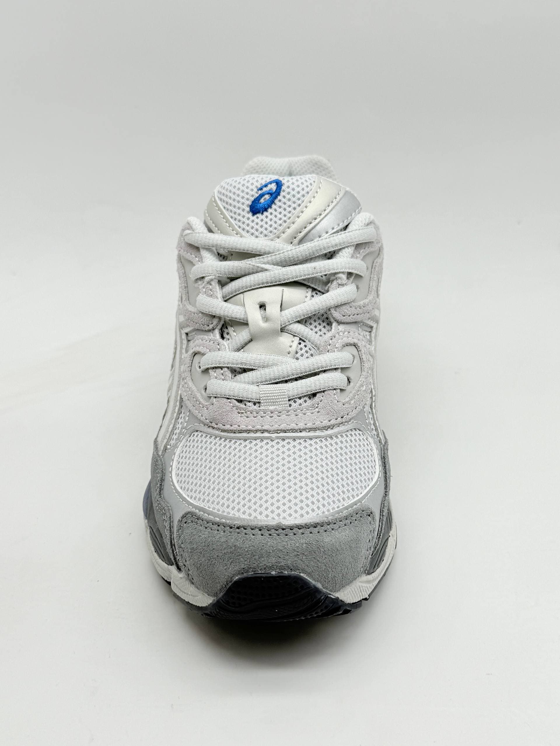 کتونی اسیکس خاکستری Asics Gray Sneakers — تصویر ۴