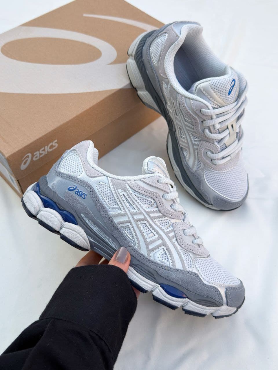کتونی اسیکس خاکستری Asics Gray Sneakers
