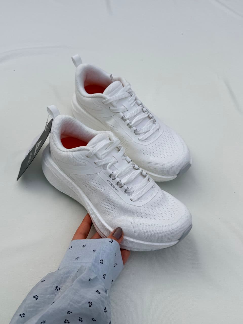 کفش رانینگ هامتو سفید Hamto white running shoes — تصویر ۴