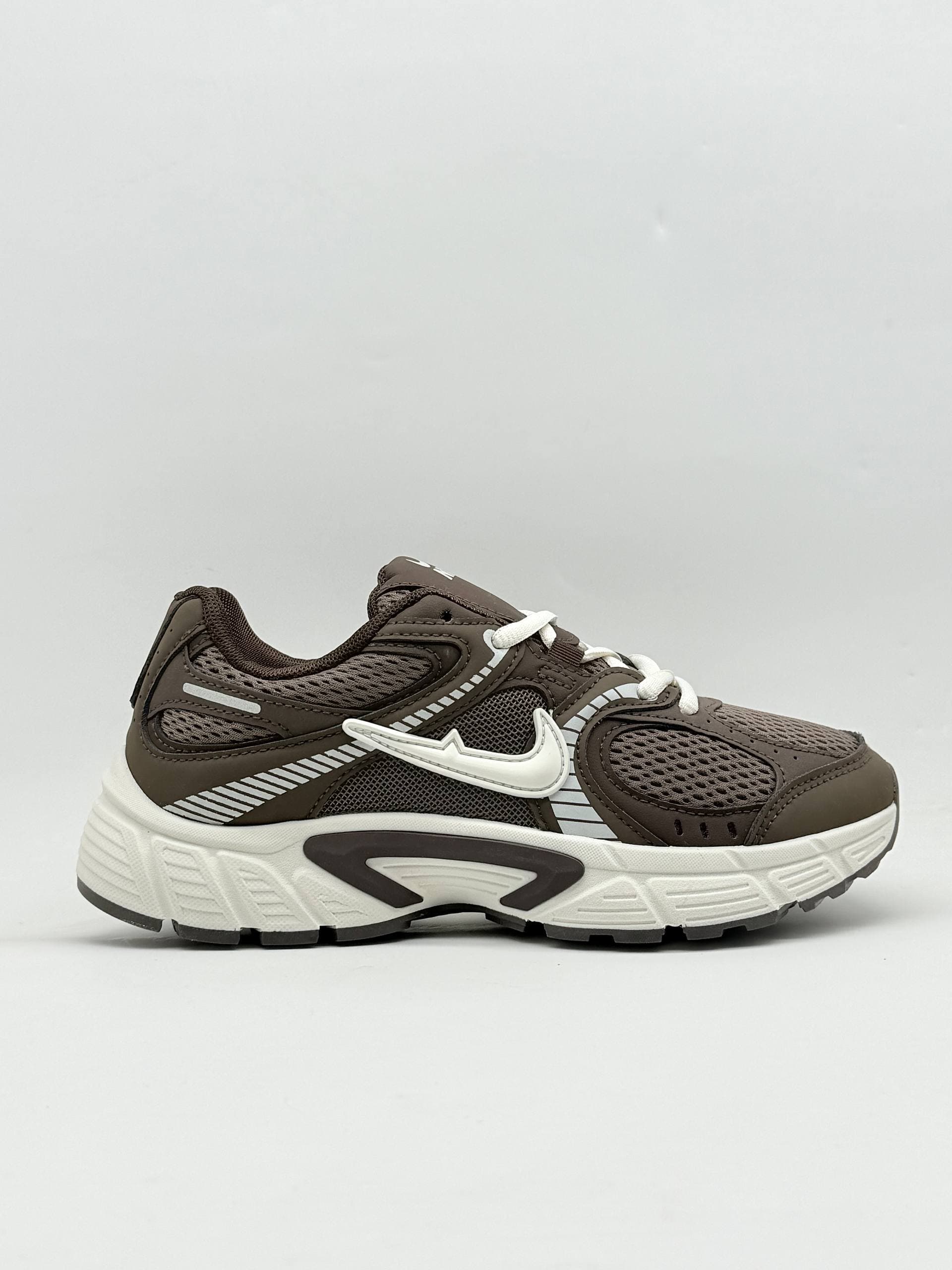 کفش نایک وی فایو زنانه قهوه ای women’s brown Nike V-Five Shoes