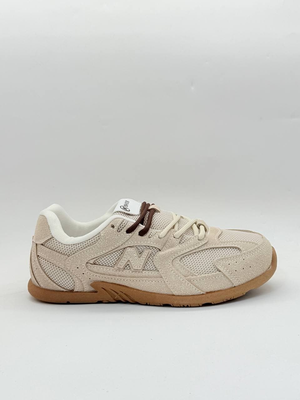کتونی نیوبالانس میو میو خاکی New Balance Miu Miu Khaki Sneakers — تصویر ۲