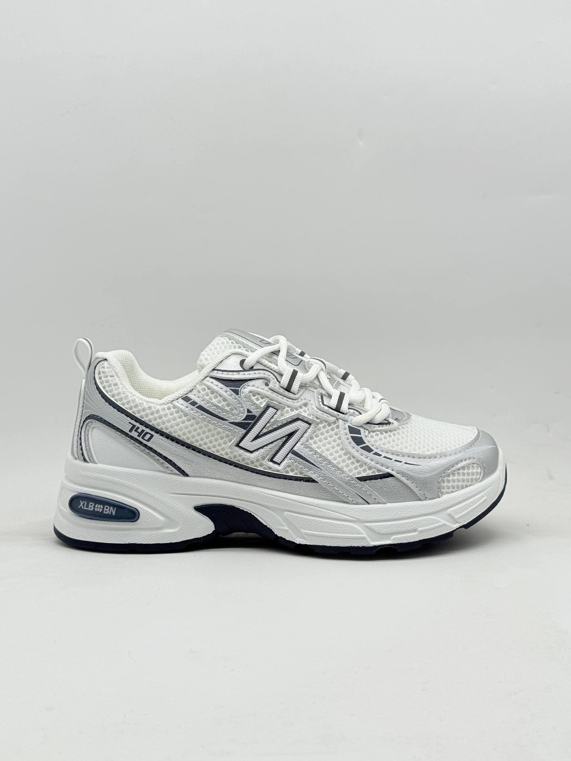 کفش نیوبالانس 740 سفید سرمه ای New Balance 740 white navy Shoes