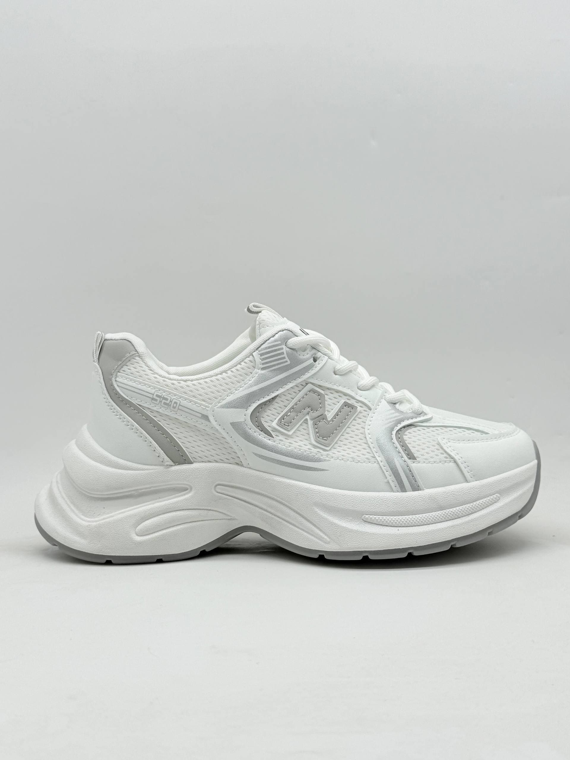 کفش نیوبالانس 520 سفید New Balance 520 White Shoes
