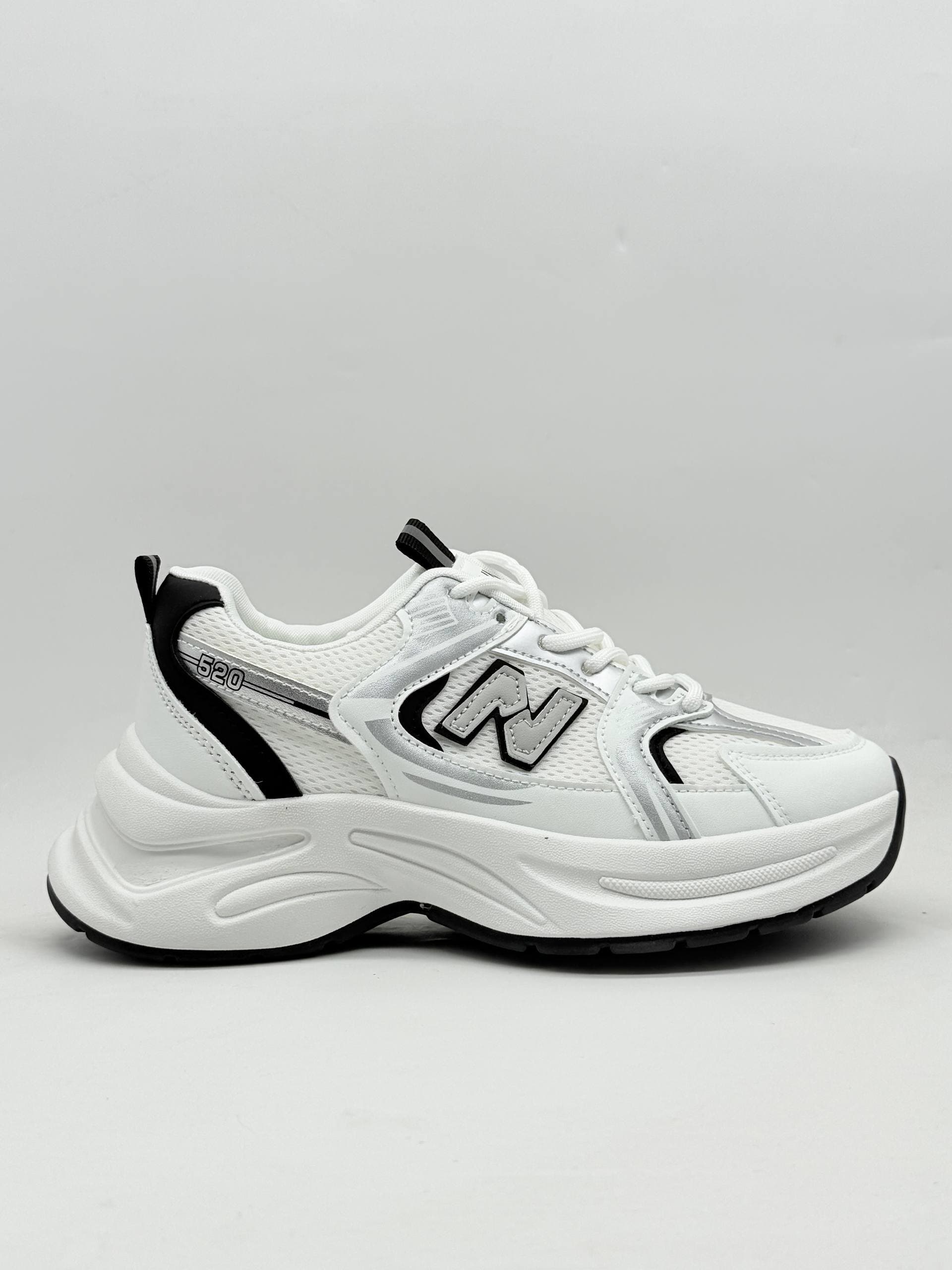 کفش نیوبالانس 520 مشکی سفید New Balance 520 white black Shoes