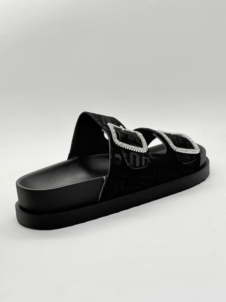 دمپایی دو بند فندی مشکی Fendi black double strap slippers — تصویر ۳