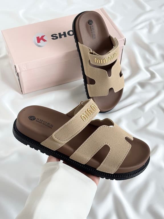 صندل جیر طرح میو میو کرمی Miu Miu creem suede sandals