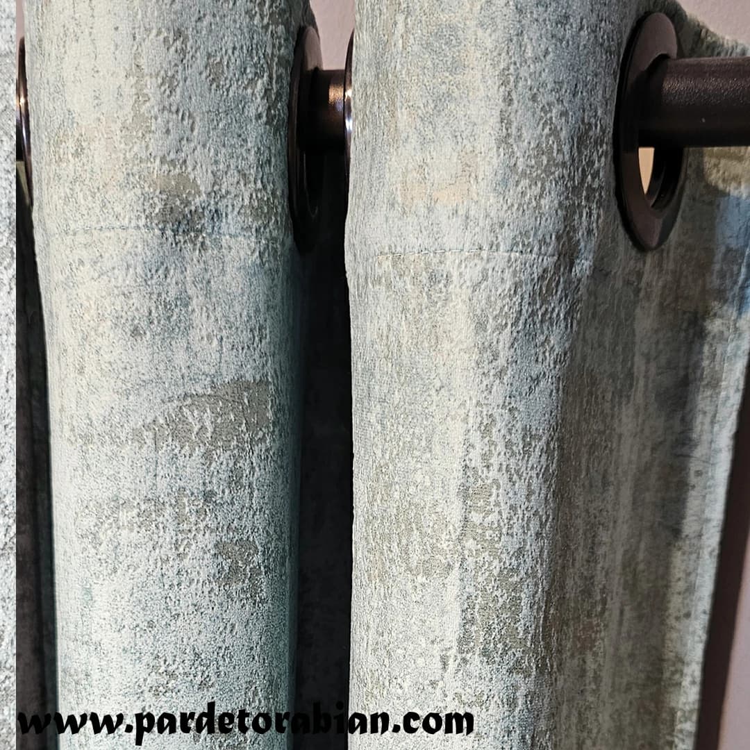 پرده آماده مخمل پتینه ورونا رنگ آبی آسمانی در ابعاد مختلف و رنگ بندی کامل — تصویر ۲