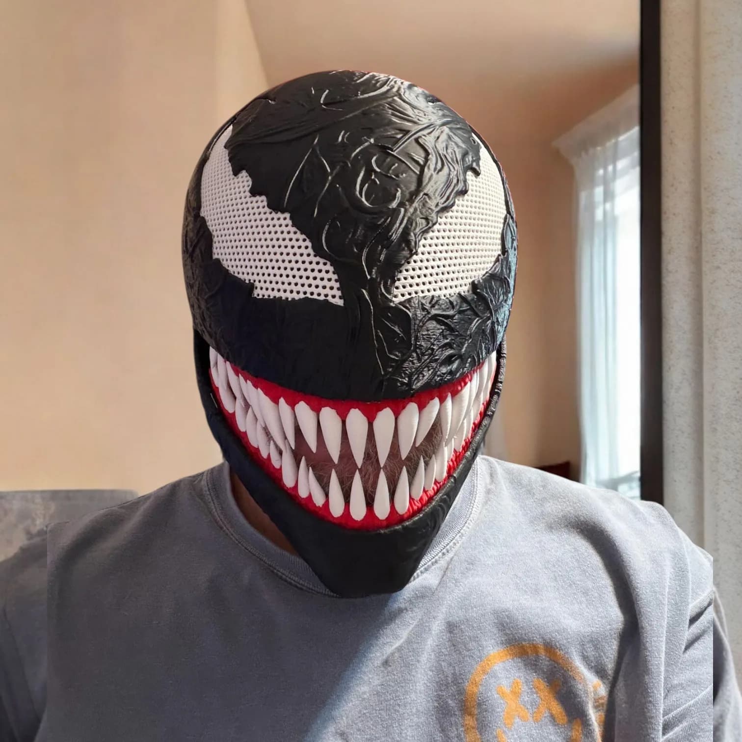 ماسک ونوم (Venom) با چانه متحرک – فیگور کلکسیونی پرینت سه‌بعدی — تصویر ۳
