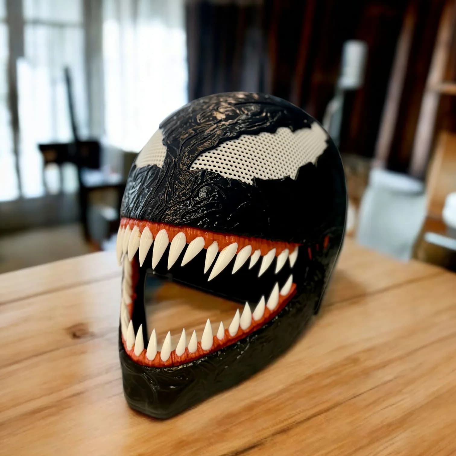 ماسک ونوم (Venom) با چانه متحرک – فیگور کلکسیونی پرینت سه‌بعدی — تصویر ۲