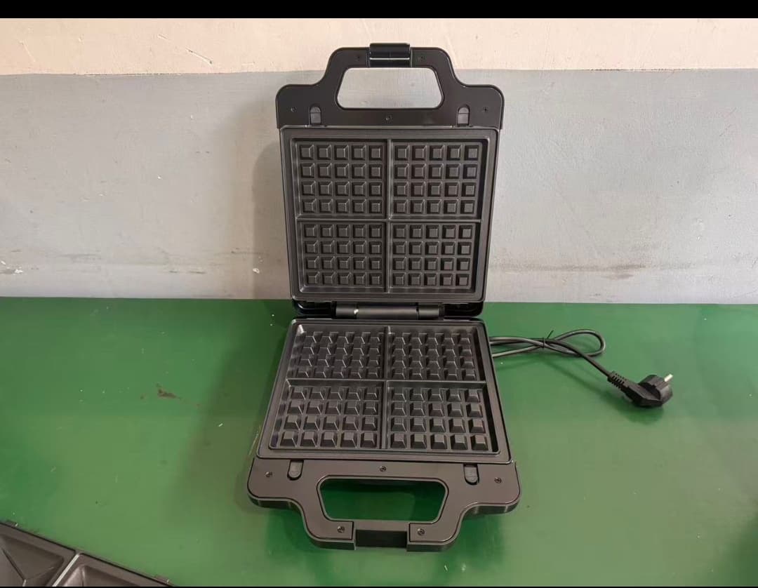 🥪 ساندویچ‌ساز ۴ کاره یونیک کینگ Unique King مدل MN-2080 | توان 3000 وات — تصویر ۷