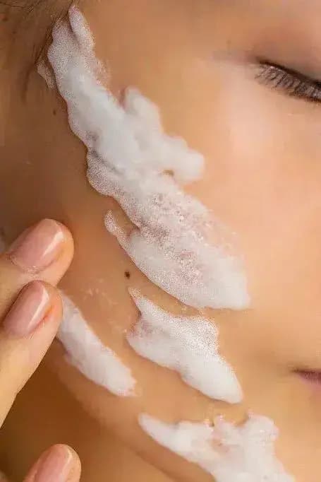 ژل پاک کننده صورت اکسیژن ژنوسیس مدل Snow O2 — تصویر ۲