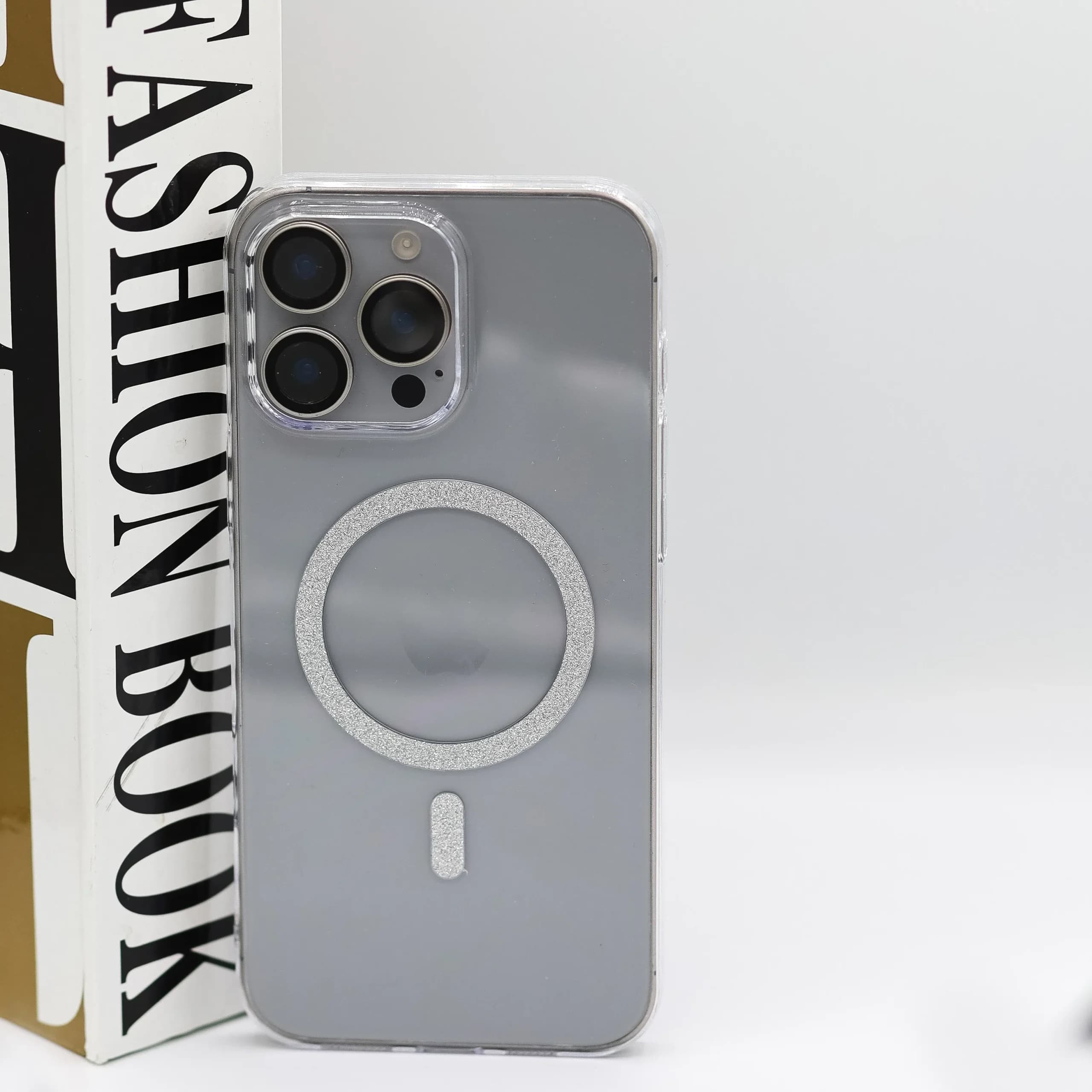 قاب شفاف با مگ سیف شاین
