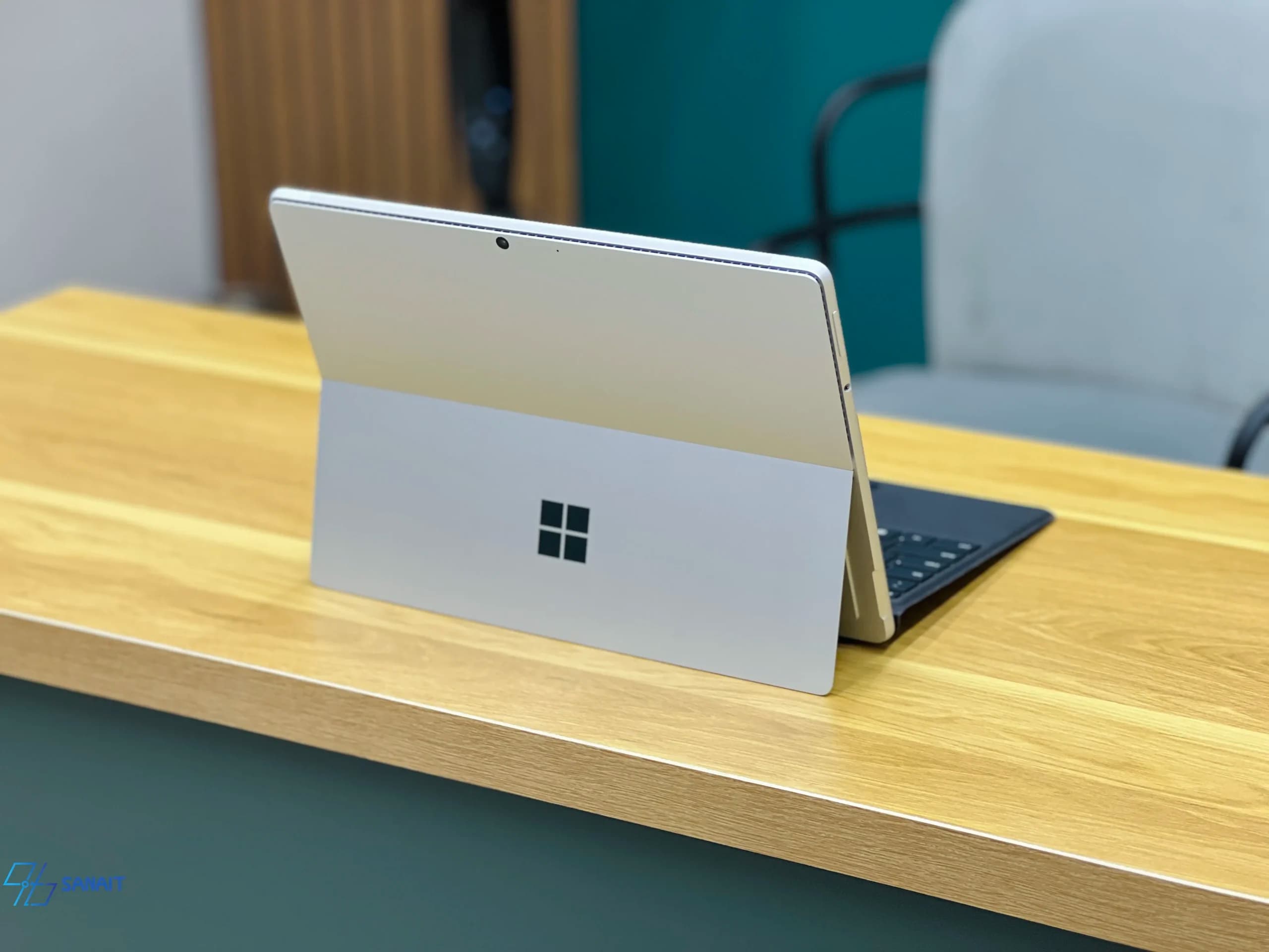 لپ تاپ استوک سرفیس Microsoft Surface Pro 8 i5 RAM 8 — تصویر ۶