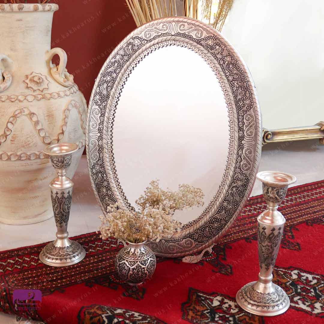آینه شمعدان قلمزنی بیضی طرح ترمه مدل بیتا 55
