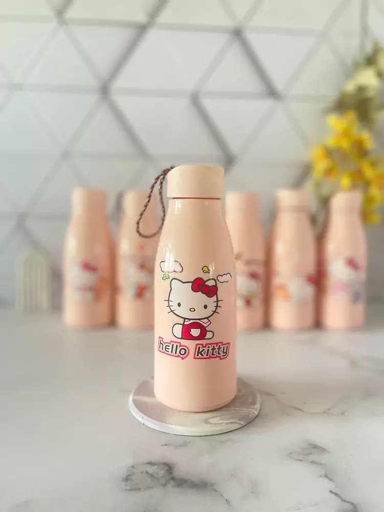 بطری آب شیشه ای طرح کیتی 400 میلی لیتری — تصویر ۳