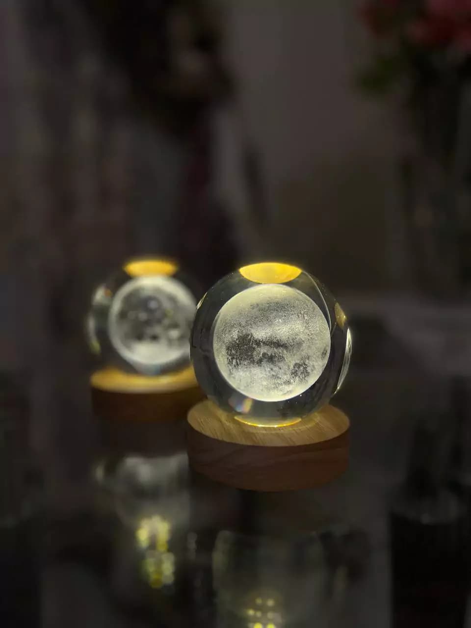 گوی کریستالی طرح ماه — تصویر ۲