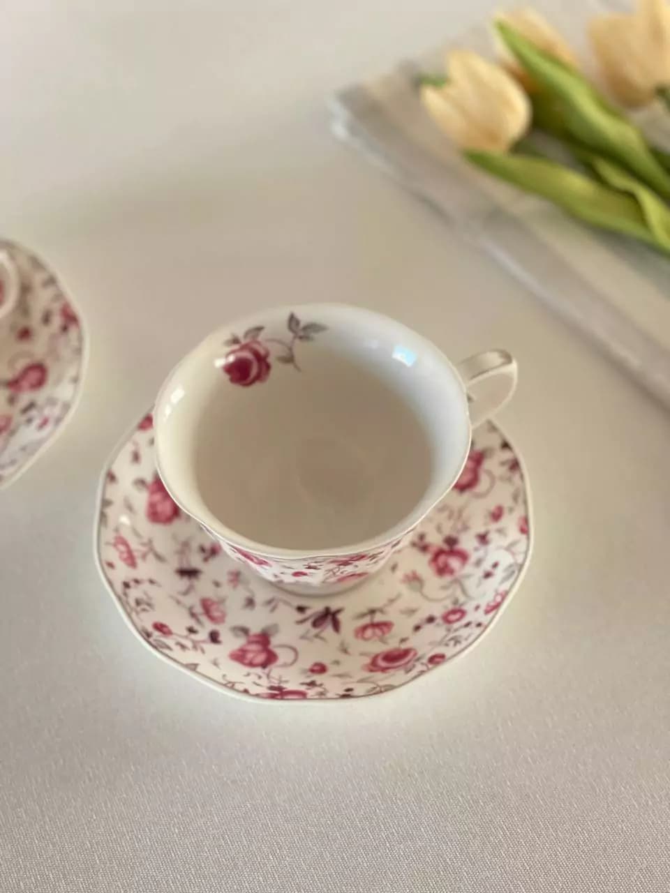 فنجون و نعلبکی سرامیکی طرح گلی — تصویر ۳