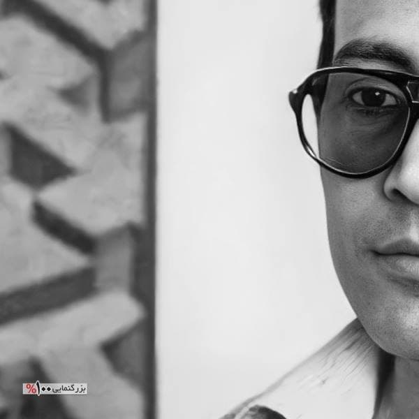 تابلو شاسی آواویز مدل عباس کیارستمی کد 4G596 — تصویر ۳