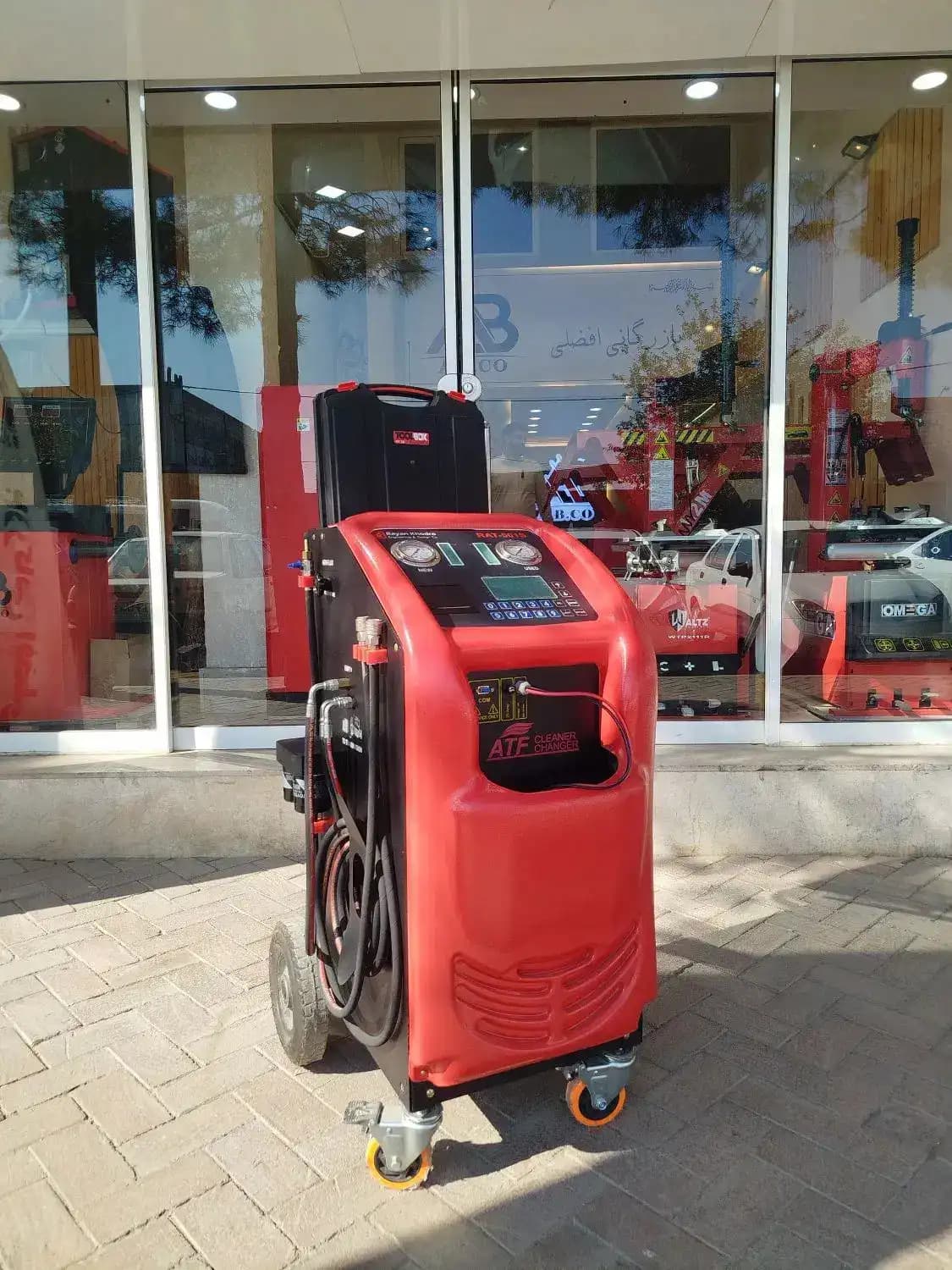 ساکشن روغن گیربکس رایان مدل RAT501S – قرمز — تصویر ۴