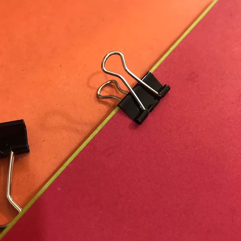 گیره کاغذ مشکی مدل Clips بسته 12 عددی — تصویر ۲