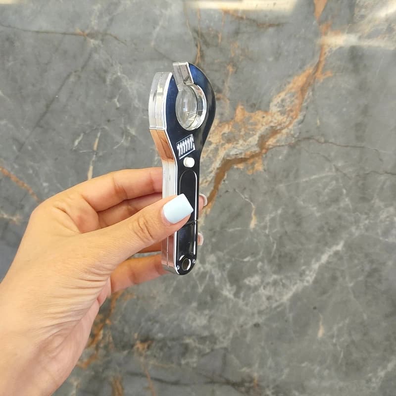 ذره بین مدل شارژی کد 5x — تصویر ۲