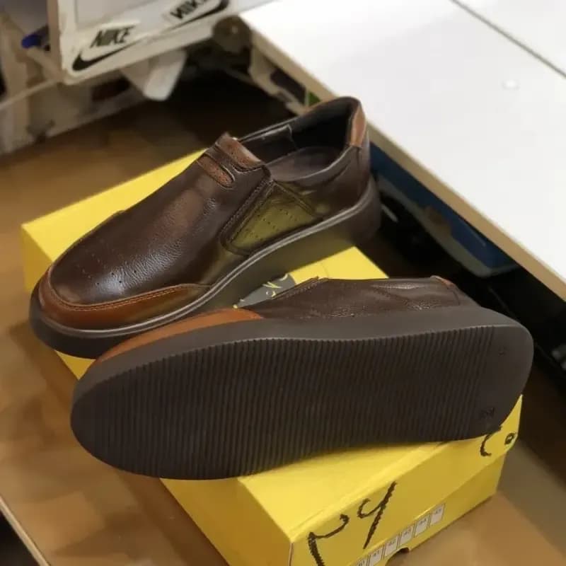 کفش چرم مردانه ونس مدل دلوین سوخته رویه چرم گاوی زیره پیو طبی راحتی روزمره مجالس — تصویر ۴
