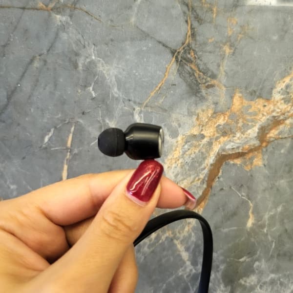 هدفون بلوتوثی آزرا مدل BW35 — تصویر ۳