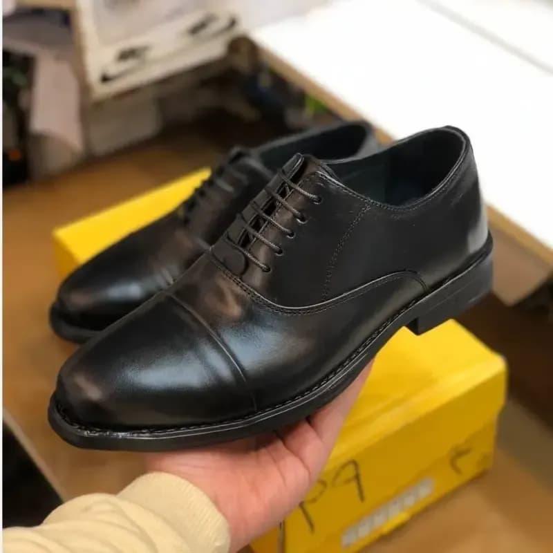کفش چرم مردانه مجلسی رخشی تبریز مدل ونیز مشکی رویه چرم طبیعی آستر چرم بزی کفی طبی زیره لاستیک نشکن قالب استاندارد — تصویر ۶