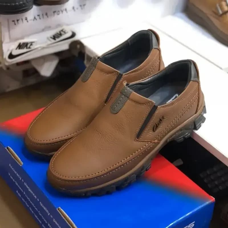 کفش چرم مردانه کلاس پا عسلی چرم طبیعی گاوی زیره ترمو — تصویر ۷