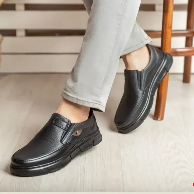 کفش چرم مردانه مدل میشل مشکی نیما کفش بندی طبی زیره پیو — تصویر ۳