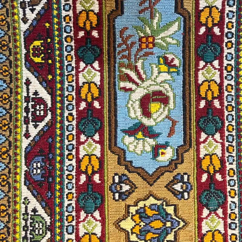 گلیم سوزنی گل سرخ عمودی سایز 143*39 کد 1807 — تصویر ۲