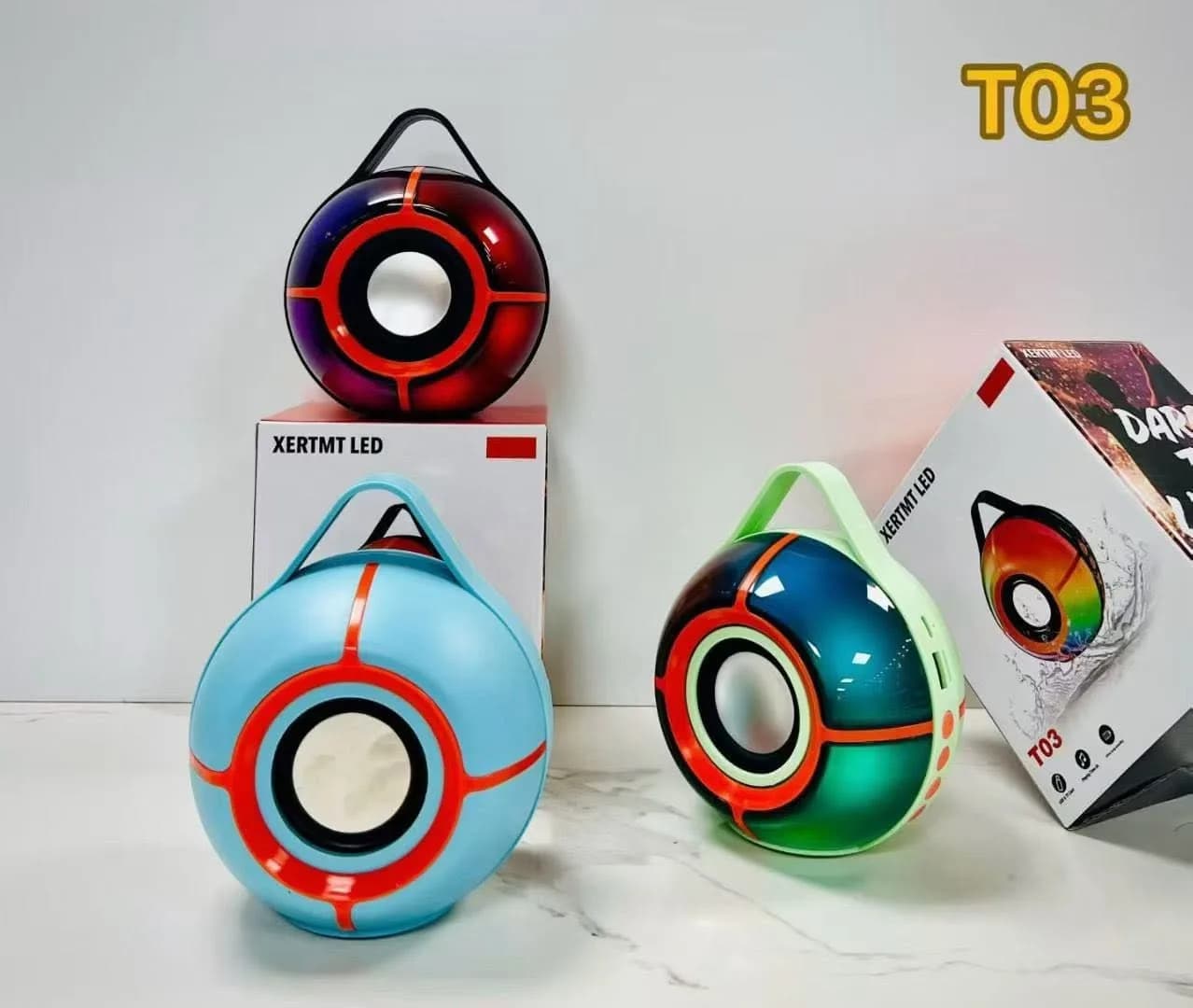 اسپیکر بلوتوثی قابل حمل XERTMT مدل T03 با نورپردازی LED — تصویر ۴