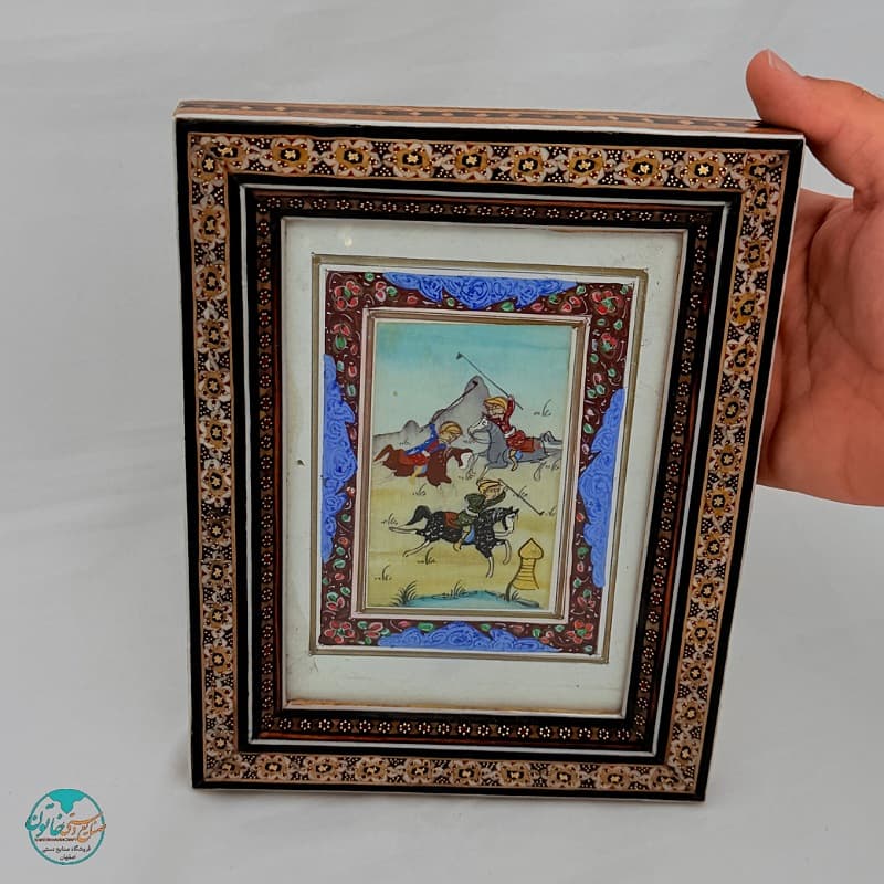 تابلو مینیاتور پرداز با قاب خاتم‌کاری اصل اصفهان3 — تصویر ۴